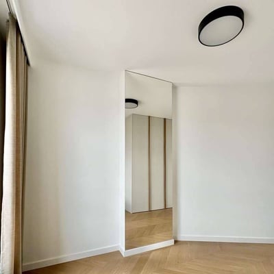 Alquiler de un elegante apartamento amueblado de 3 habitaciones, 60 m², Varsovia, Polonia